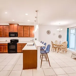 East Themed Townhome W/ Pool Access Orlando