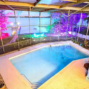 Spacious Lakefront House With Pool, Hottub, & Boating Orlando