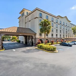 Sonesta Essential Hotel